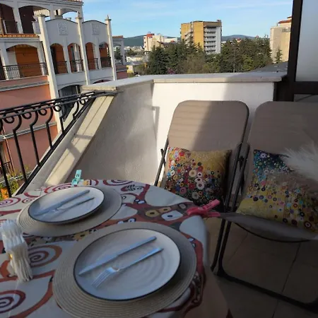 Daire Modern Apartment, Pool Mountain Views Terace Sea